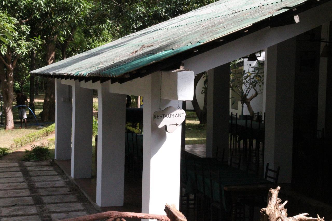 Dambulu Oya Family Park Hotel Dambulla Exterior photo