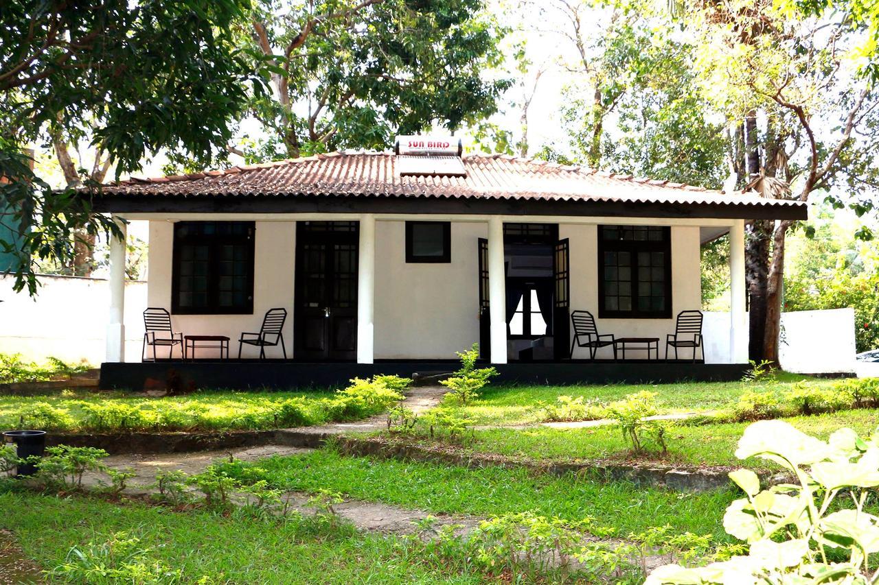 Dambulu Oya Family Park Hotel Dambulla Exterior photo